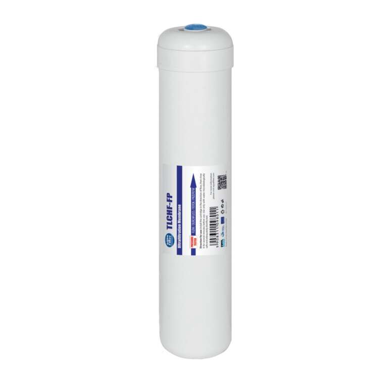 Cartuș de ultrafiltrare in-line, cu membrană de 0,2 µm, pentru protecție microbiologică avansată a apei.